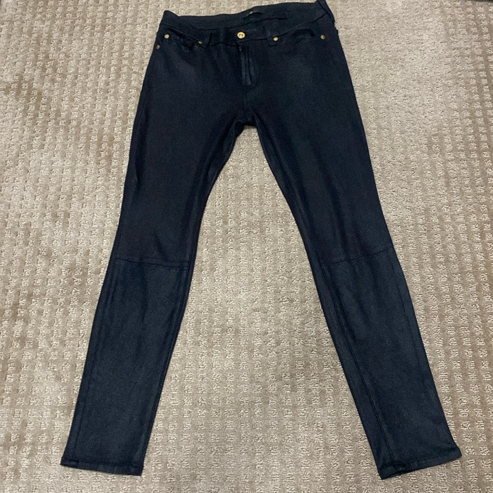 Women's Black Stretch Jeans - Sleek Slim Fit